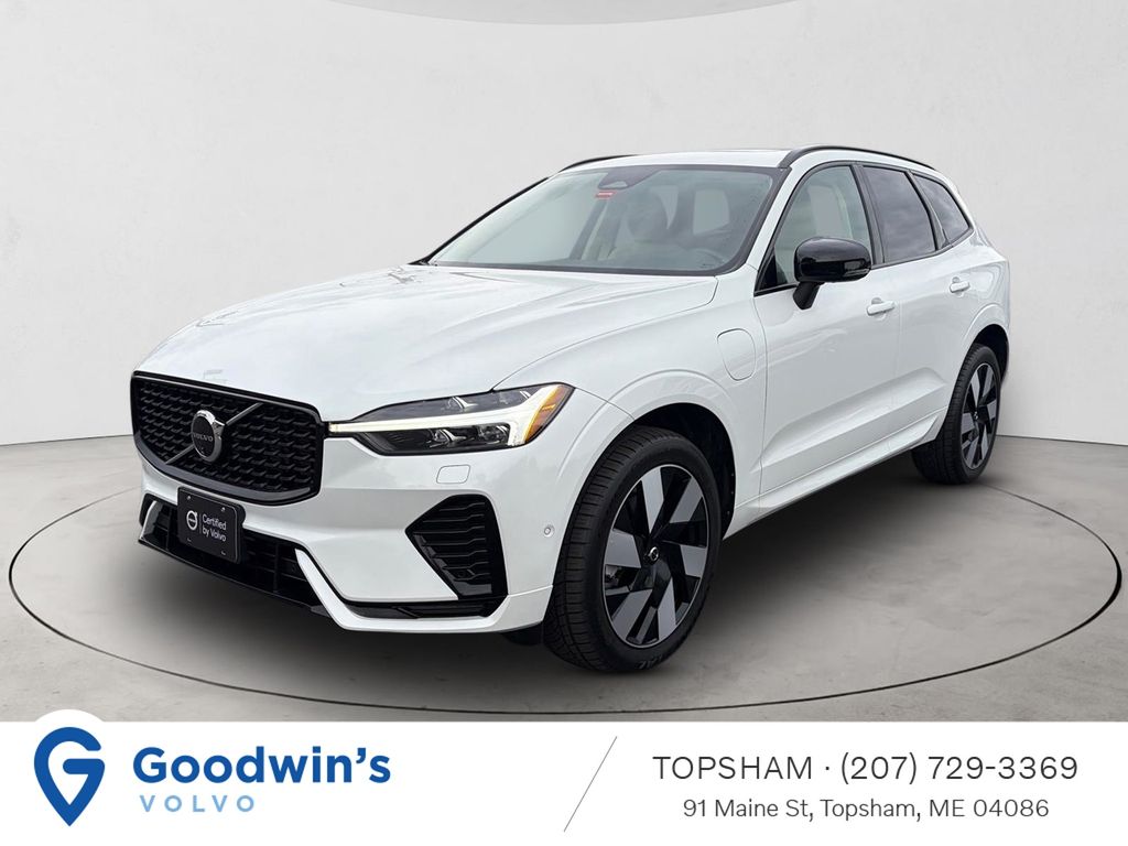 2025 Volvo XC60 Plus