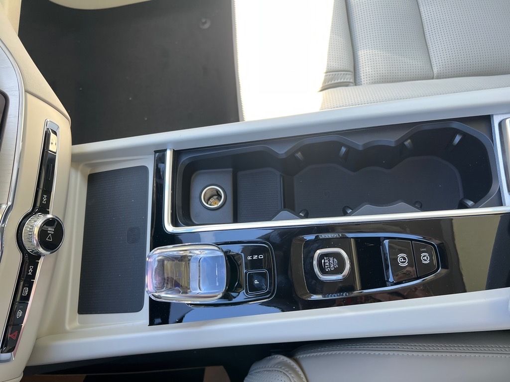 2026 Volvo XC60 Ultra - Photo 20