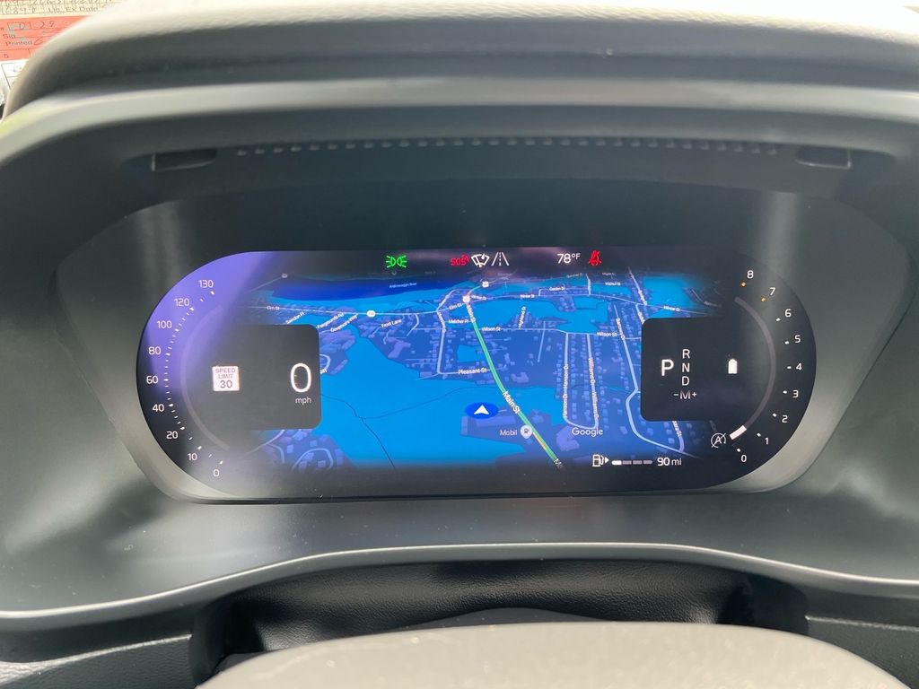 2023 Volvo XC40 Plus - Photo 13