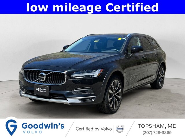 Featured used 2024 Volvo V90 Cross Country B6 Wagon in Topsham, near Portland, ME