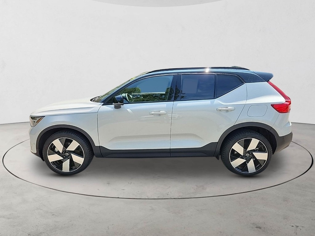 Used 2024 Volvo XC40 Ultimate with VIN YV4ER3XM4R2246666 for sale in Topsham, ME
