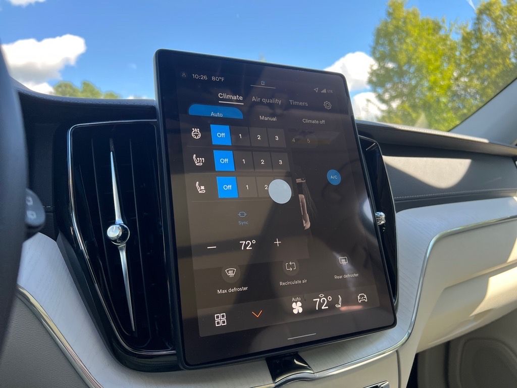 2026 Volvo XC60 Ultra - Photo 18
