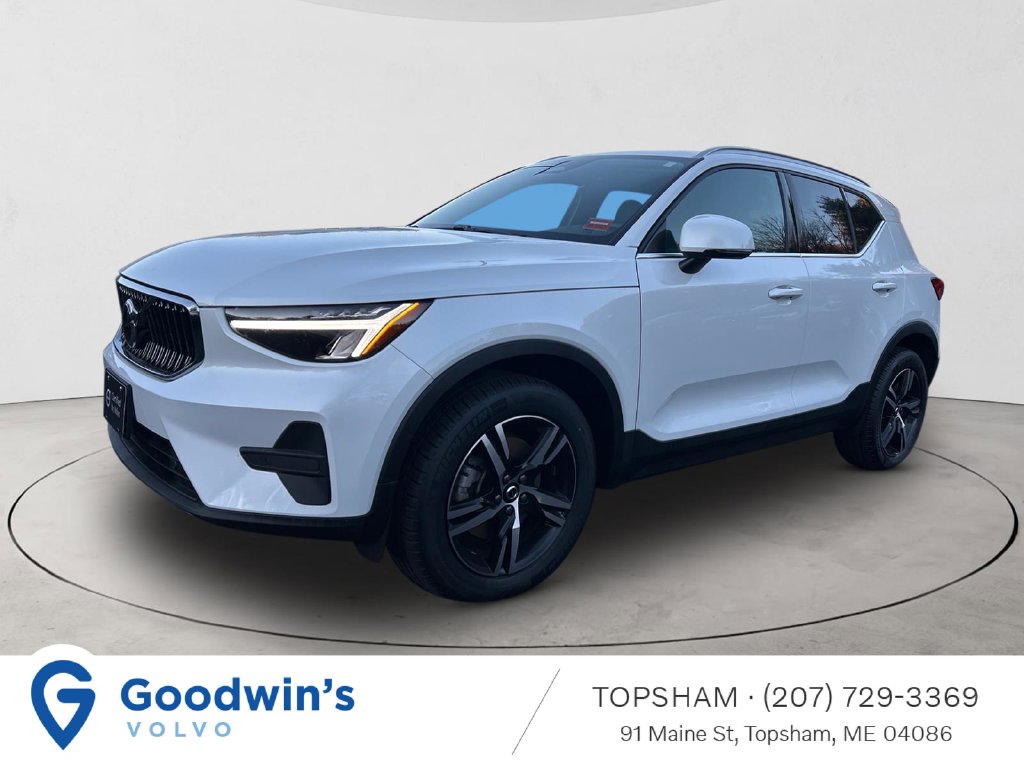 2025 Volvo XC40