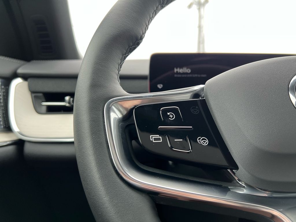 2025 Volvo EX90 Ultra - Photo 12
