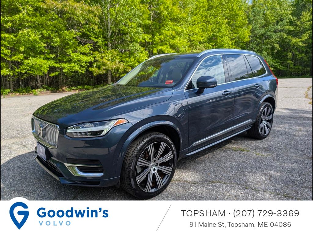 2025 Volvo XC90 T8 Recharge Plus Bright 7-Seat 4WD's photo