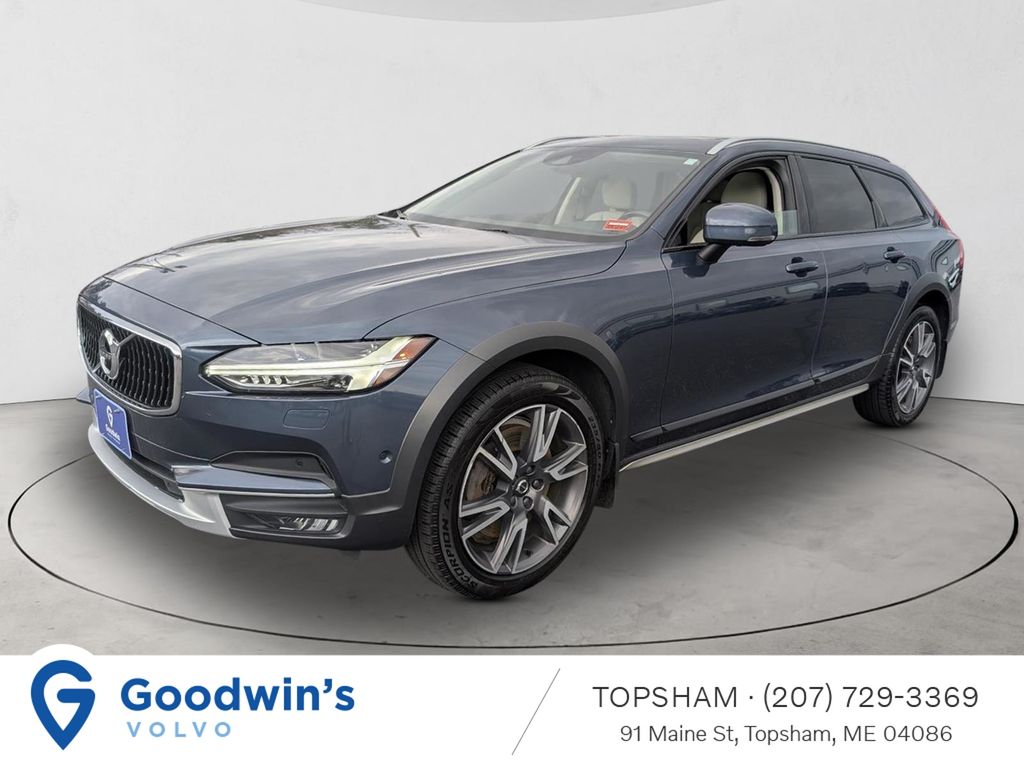 2018 Volvo V90 Cross Country's photo
