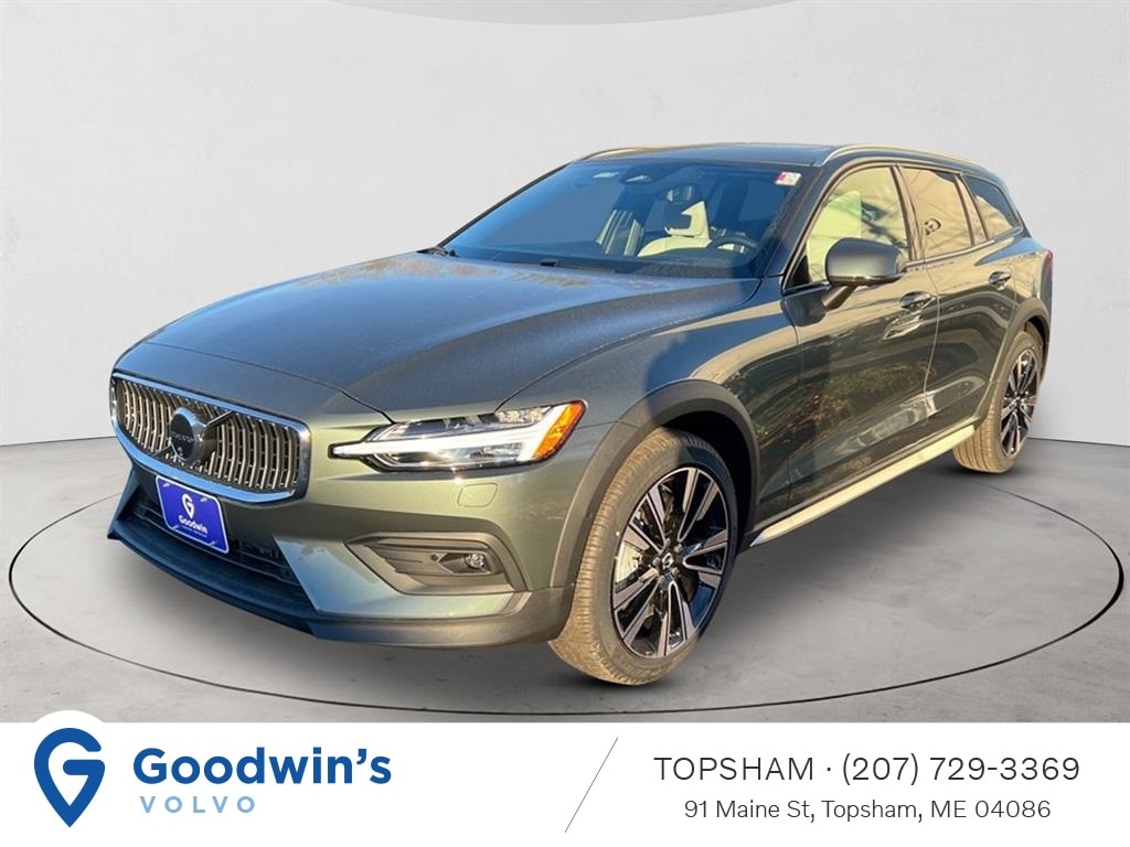 2026 Volvo V60 Cross Country Ultra's photo