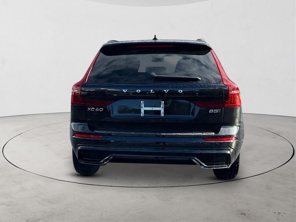 New 2026 Volvo XC60 B5 Ultra SUV