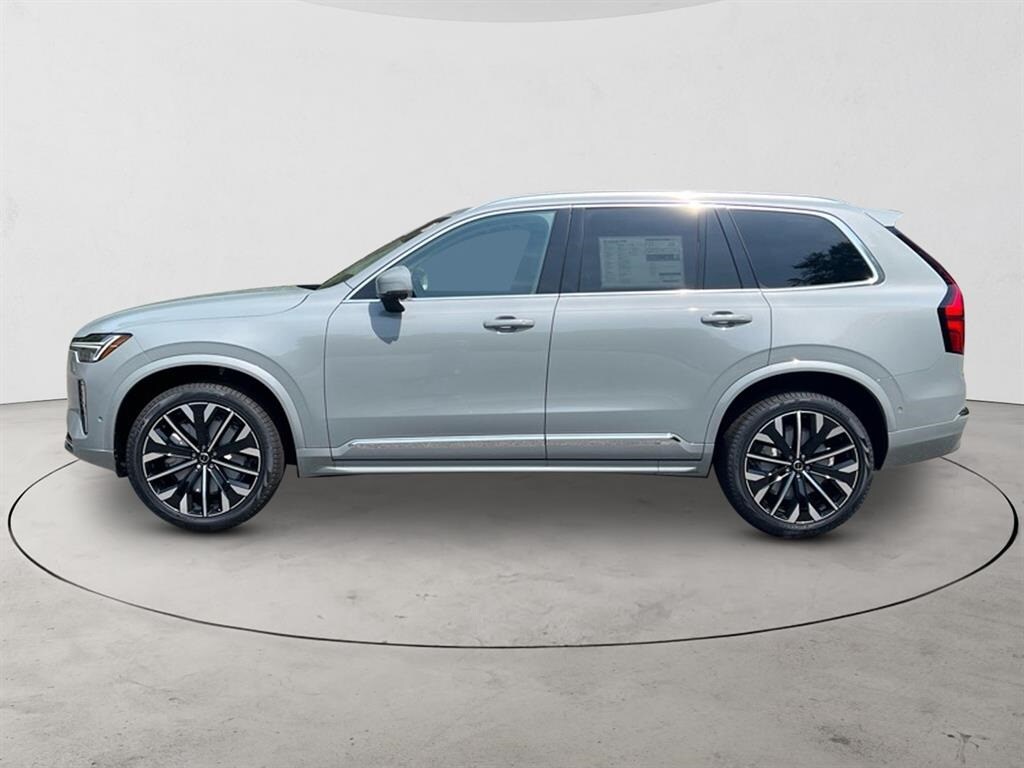 2026 Volvo XC90 Plus photo 2