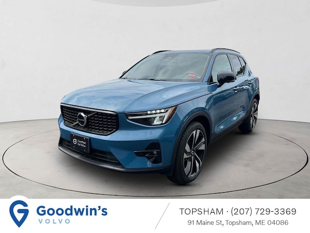 Featured used 2023 Volvo XC40 B5 Plus Dark Theme SUV in Topsham, near Portland, ME