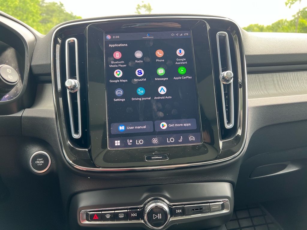 2023 Volvo XC40 Plus - Photo 15