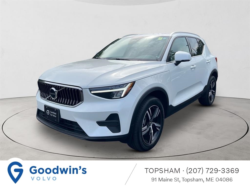 2025 Volvo XC40