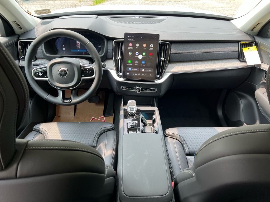 2025 Volvo XC90 Ultra - Photo 24