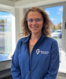 Staff member Hayley Neiman from ID_c5653d586937