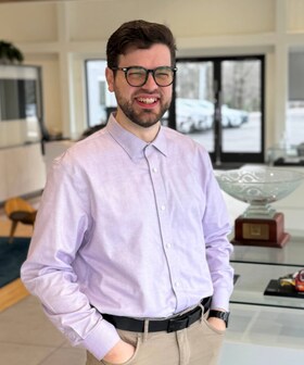 Staff member Deni Nakonecni from ID_c5653d586937