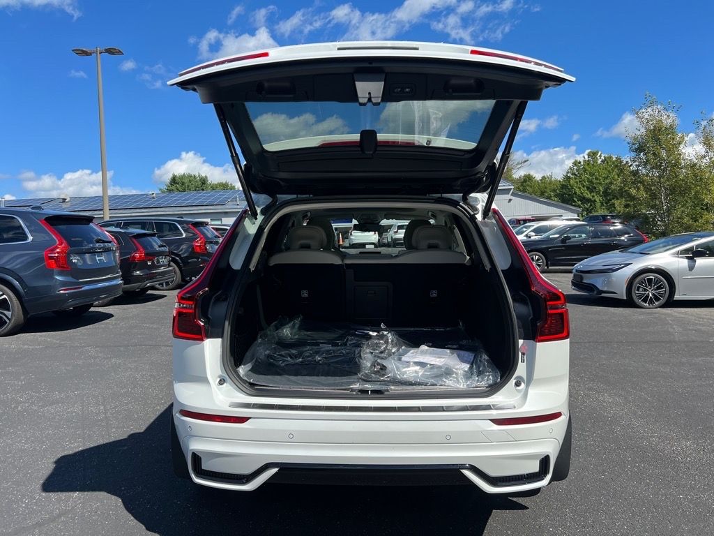 2026 Volvo XC60 Ultra - Photo 28