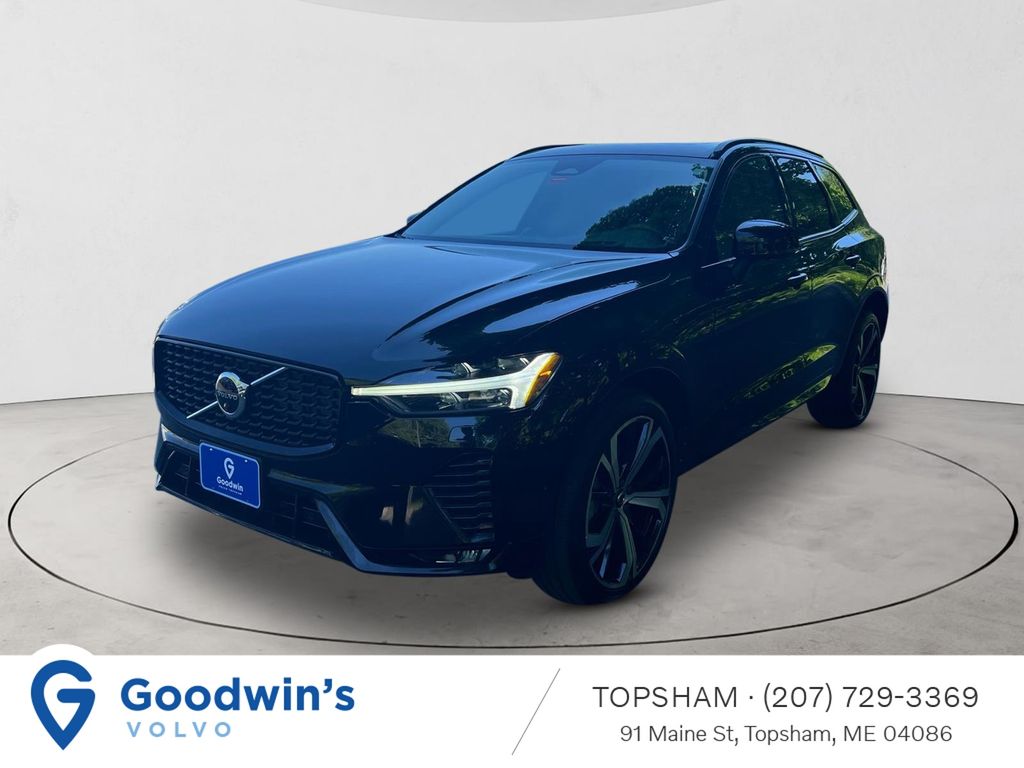 2023 Volvo XC60 B5 Ultimate Dark Theme AWD's photo
