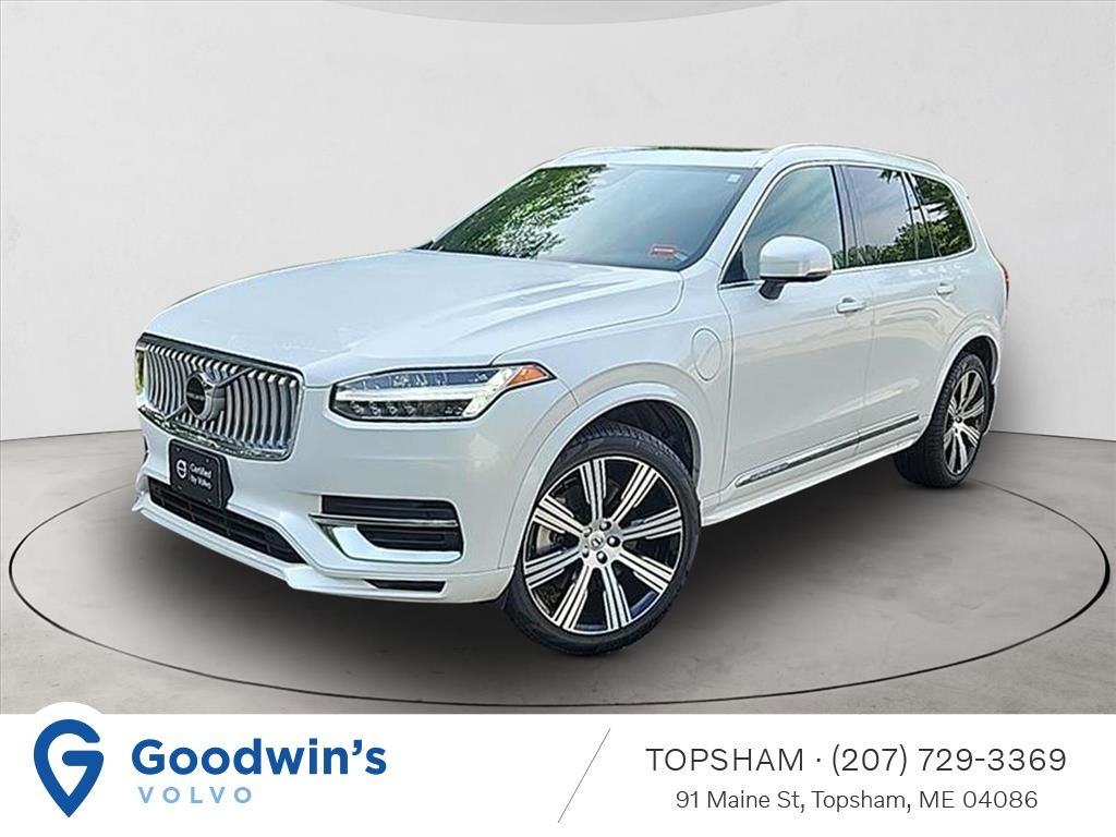 2024 Volvo XC90 T8 Recharge Core Bright Theme 4WD's photo