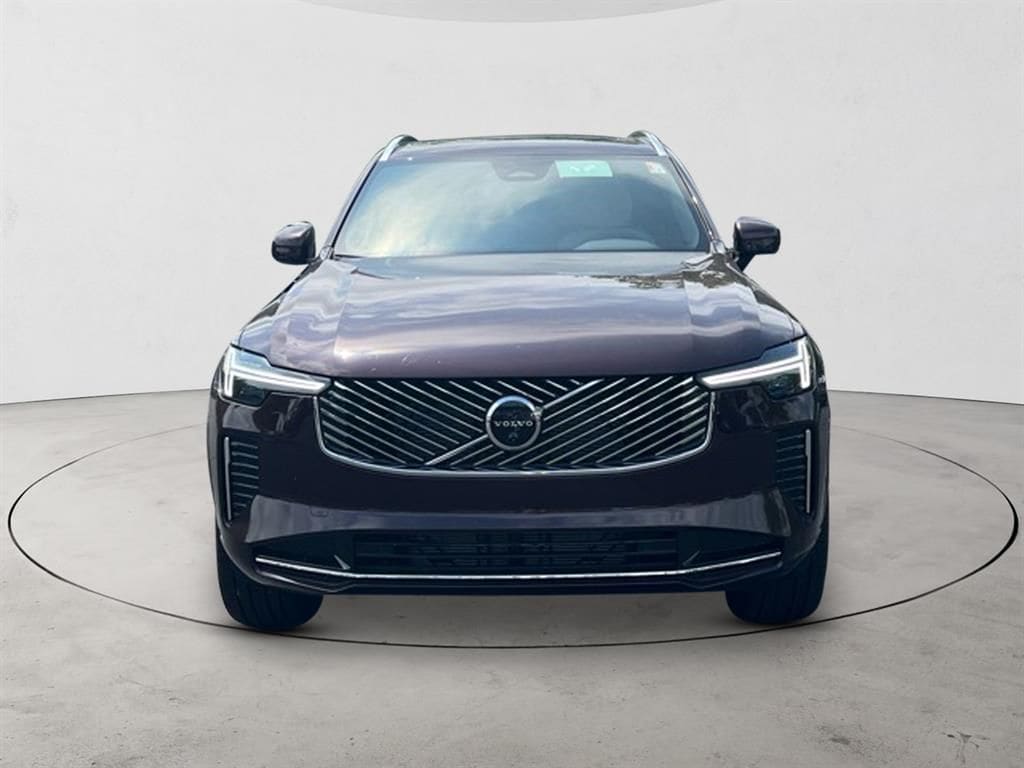 2026 Volvo XC90 Plus - Photo 8