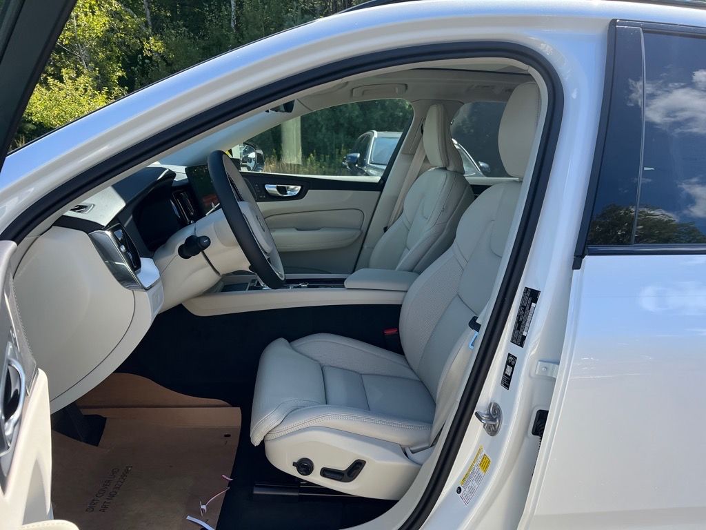 2026 Volvo XC60 Ultra - Photo 12