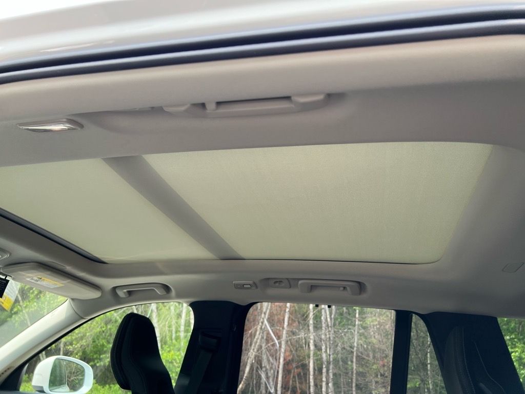 2025 Volvo XC90 Ultra - Photo 25