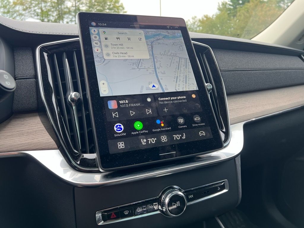 2026 Volvo XC90 Plus - Photo 16