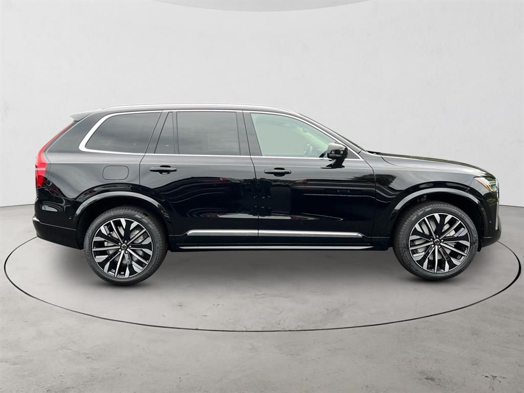 2026 Volvo XC90 Plus - Photo 6
