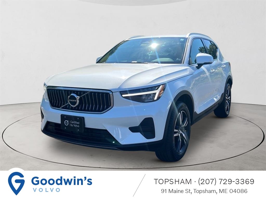 2025 Volvo XC40