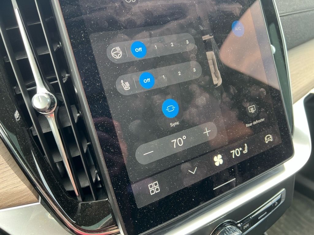 2026 Volvo XC90 Plus - Photo 19
