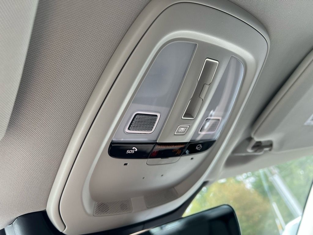 2026 Volvo XC90 Plus - Photo 21