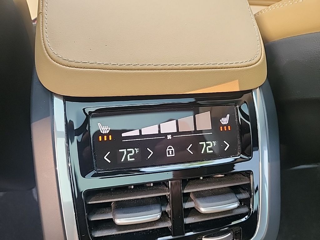2024 Volvo XC90 Ultimate - Photo 36