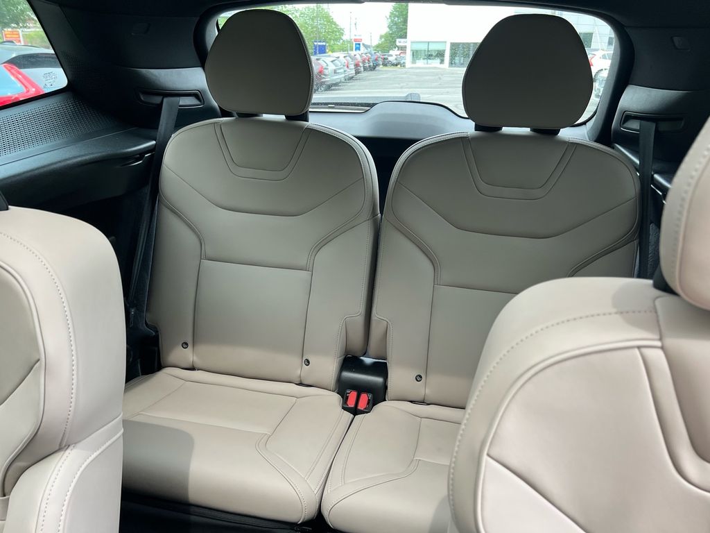 2025 Volvo EX90 Ultra - Photo 26