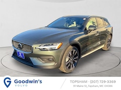 2026 Volvo V60 Cross Country B5 Ultra Wagon