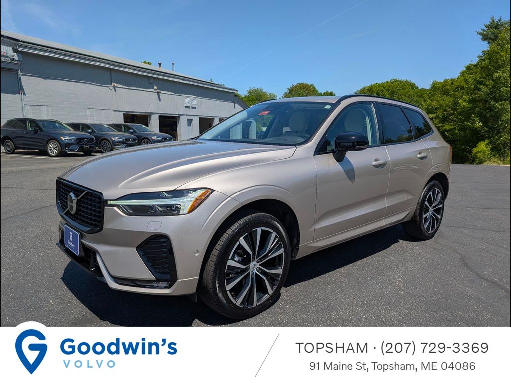 2025 Volvo XC60 B5 Plus Dark AWD's photo