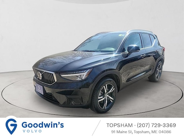 Featured used 2025 Volvo XC40 B5 Core SUV in Topsham, near Portland, ME