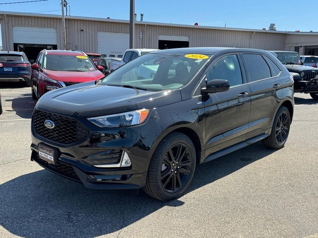 Certified 2024 Ford Edge ST-Line with VIN 2FMPK4J96RBA39230 for sale in Janesville, WI