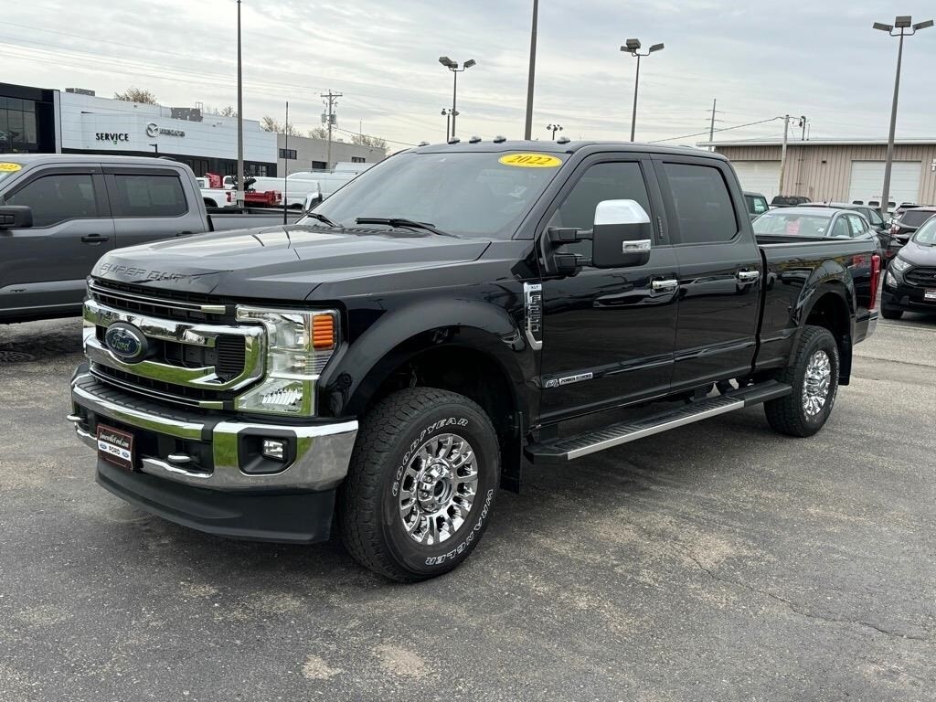 Certified 2022 Ford F-250 Super Duty XLT with VIN 1FT8W2BT3NEG23093 for sale in Janesville, WI