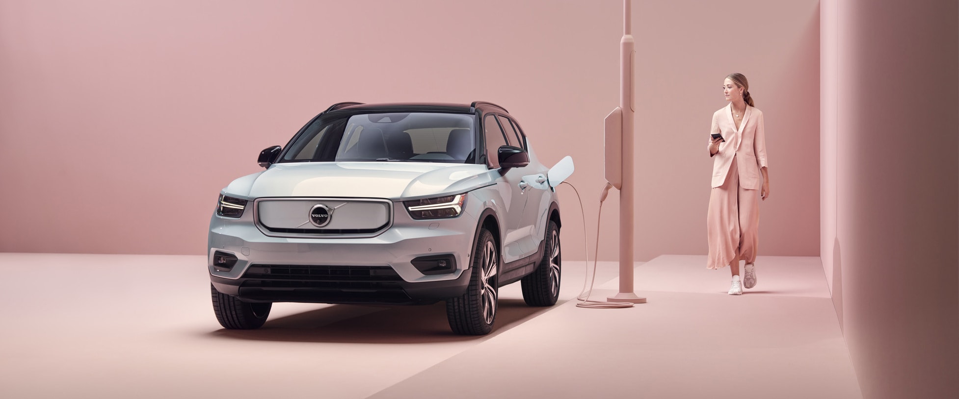 https://pictures.dealer.com/g/gorgesvolvovcna/1148/7704b196c78ea27e207313f9e4f5d4a0x.jpg
