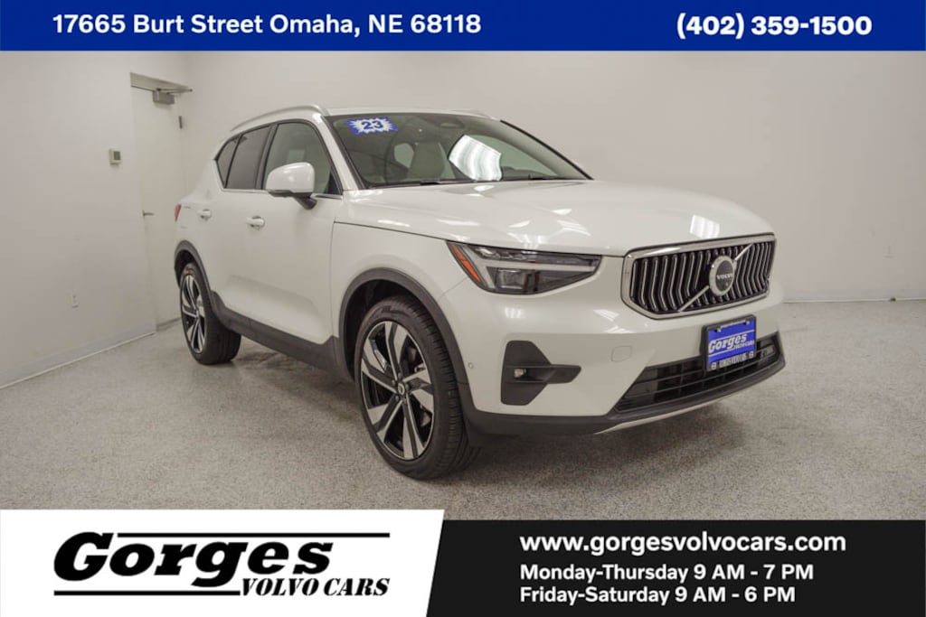 Certified 2023 Volvo XC40 B5 AWD Ultimate Bright SUV