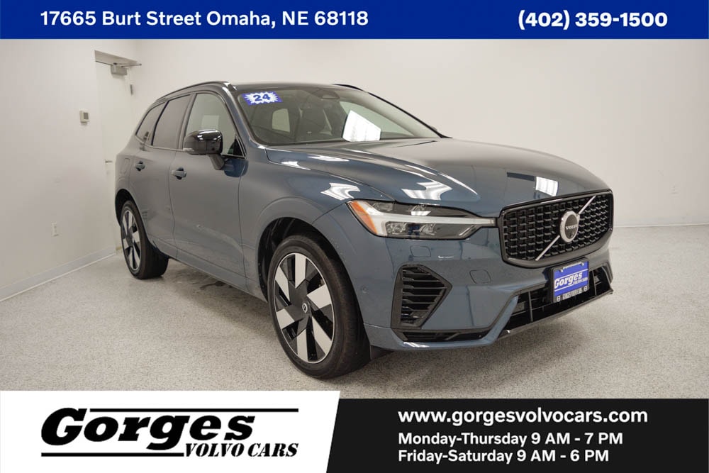  2024 Volvo XC60 Recharge T8 Plus Dark Theme eAWD   