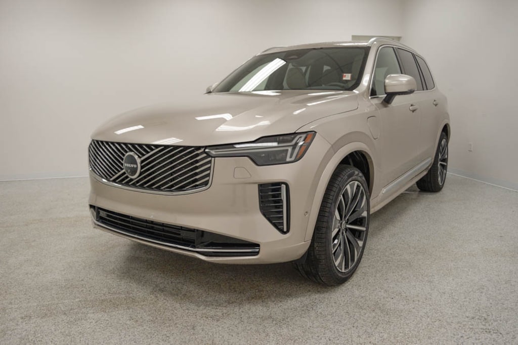 New 2026 Volvo XC90 plug-in hybrid T8 Plus 7-Seater SUV