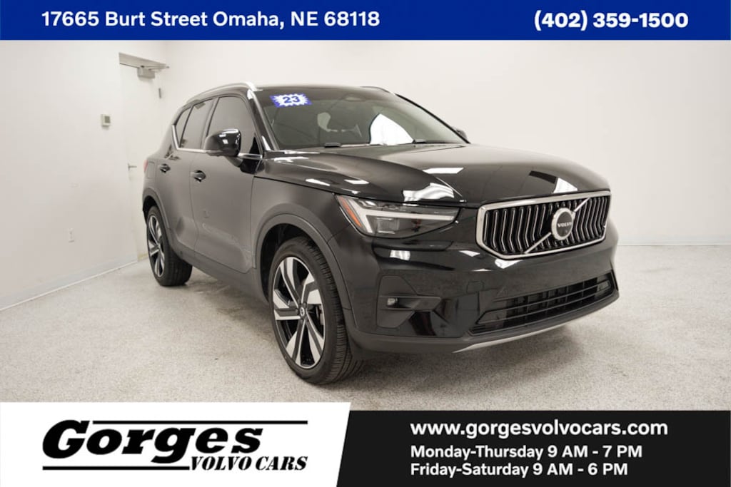 Used 2023 Volvo XC40 B5 AWD Ultimate Bright SUV