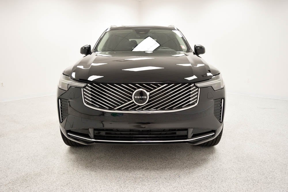 2026 Volvo XC90 Plus - Photo 2
