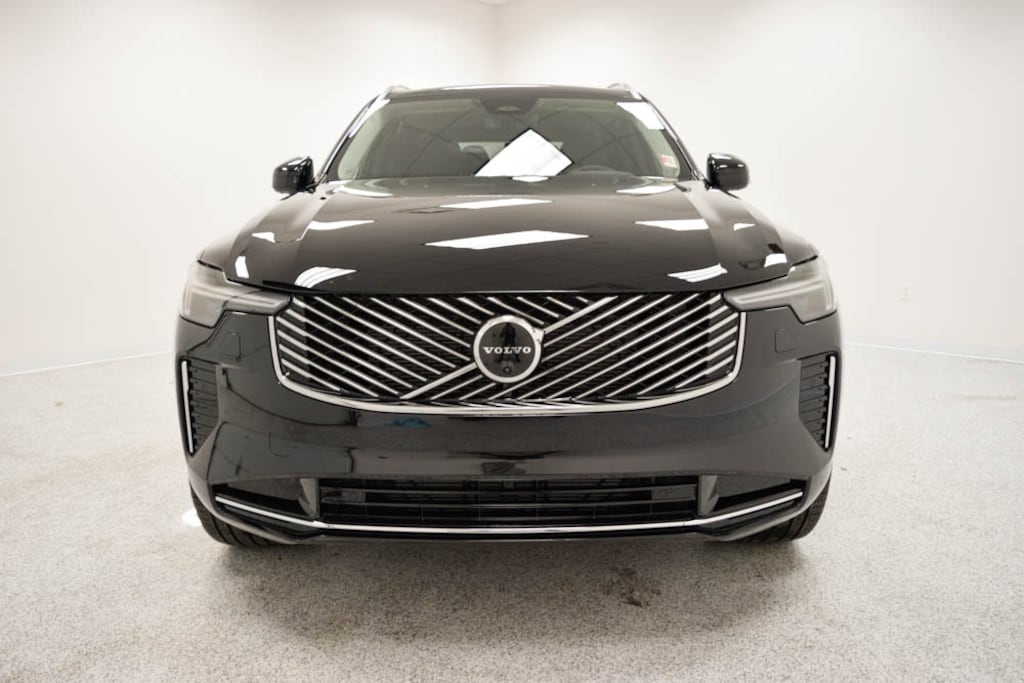 New 2026 Volvo XC90 B6 Plus 7-Seater SUV