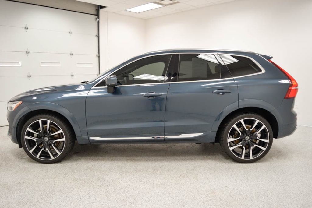 Certified 2023 Volvo XC60 B6 AWD Ultimate Bright SUV