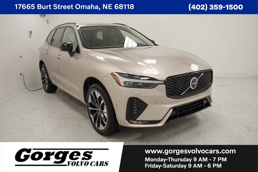 2026 Volvo XC60 Plus's photo