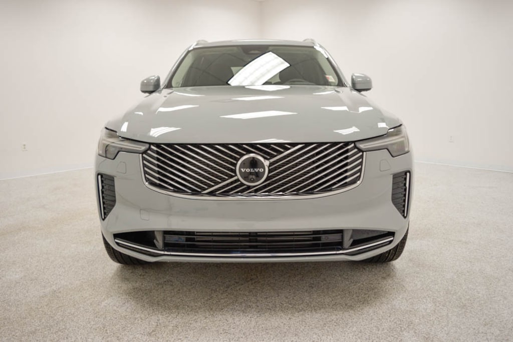 New 2026 Volvo XC90 plug-in hybrid T8 Plus 7-Seater SUV