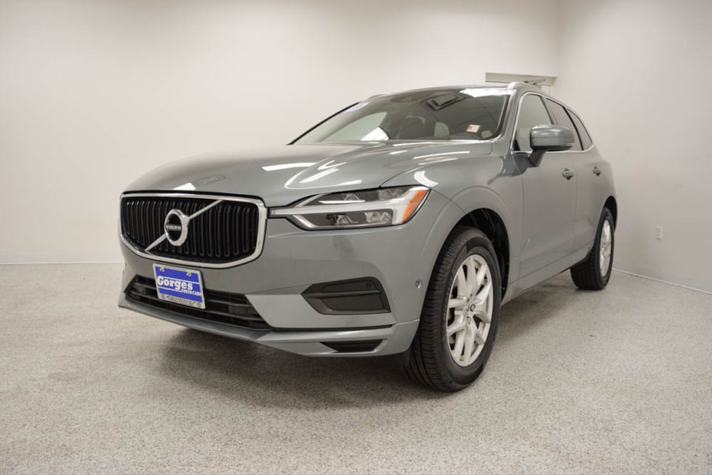 Used 2019 Volvo XC60 T5 Momentum SUV