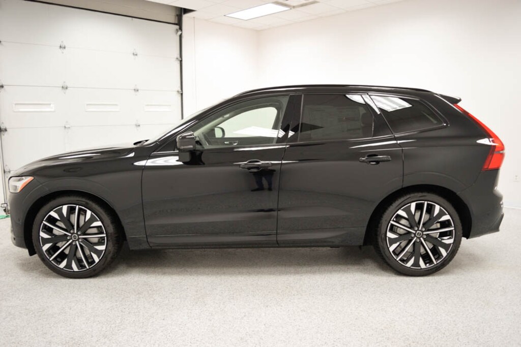 New 2026 Volvo XC60 B5 Ultra SUV