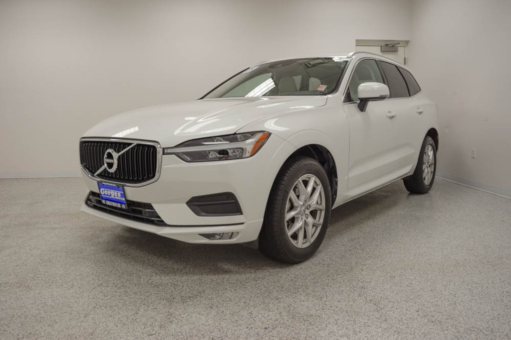 Used 2021 Volvo XC60 T6 Momentum SUV